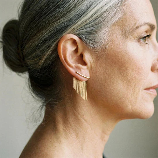 Vintage gold curtain-shaped dangling Earrings