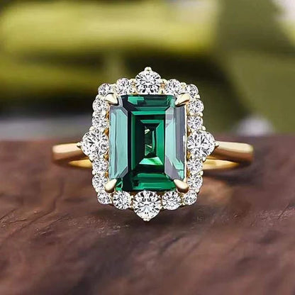Queen Agate Emerald Ring