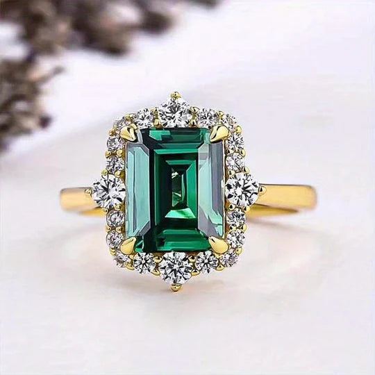 Queen Agate Emerald Ring