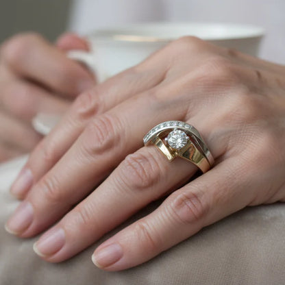 Elegant two-tone Ring with Cubic Zirconia.