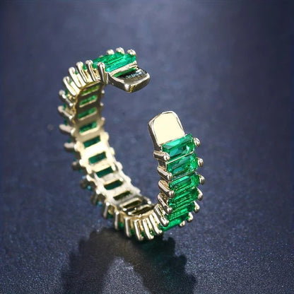 Anillo de oro y esmeraldas