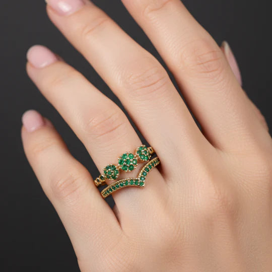 Gold Ring with Emerald sparkle.