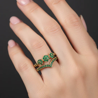 Gold Ring with Emerald sparkle.