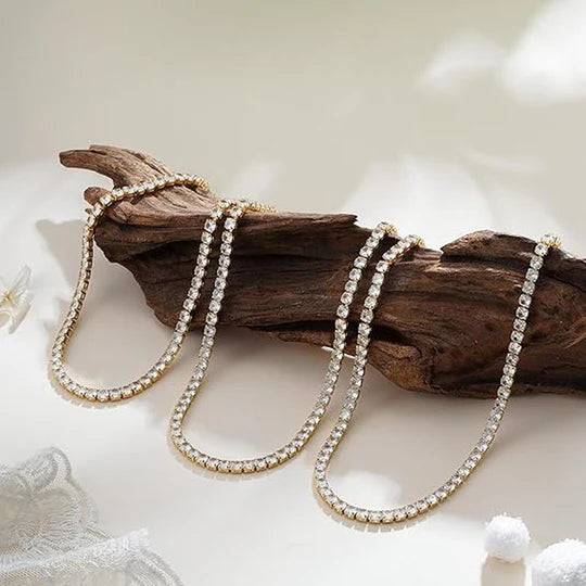 Gold gemstone necklace