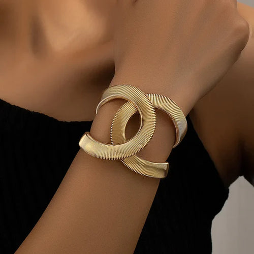 Elegante pulsera doble de oro