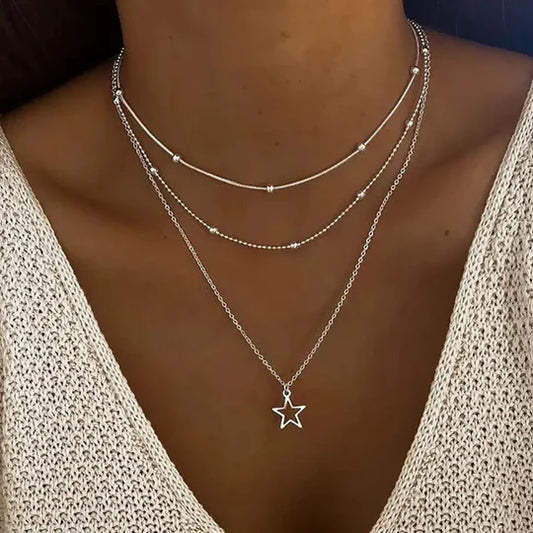 Retro star necklace