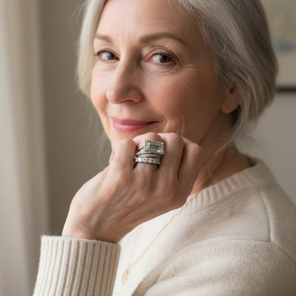 Retro Silver Ring with Turquoise glass Stone.