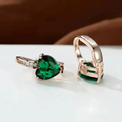 Pendientes con piedra esmeralda en forma de corazón